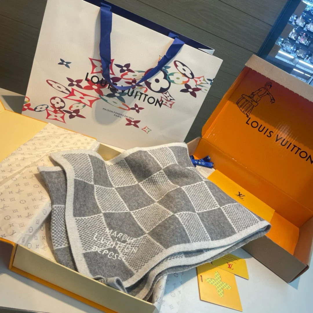 Louis Vuitton Scarf — Image 3