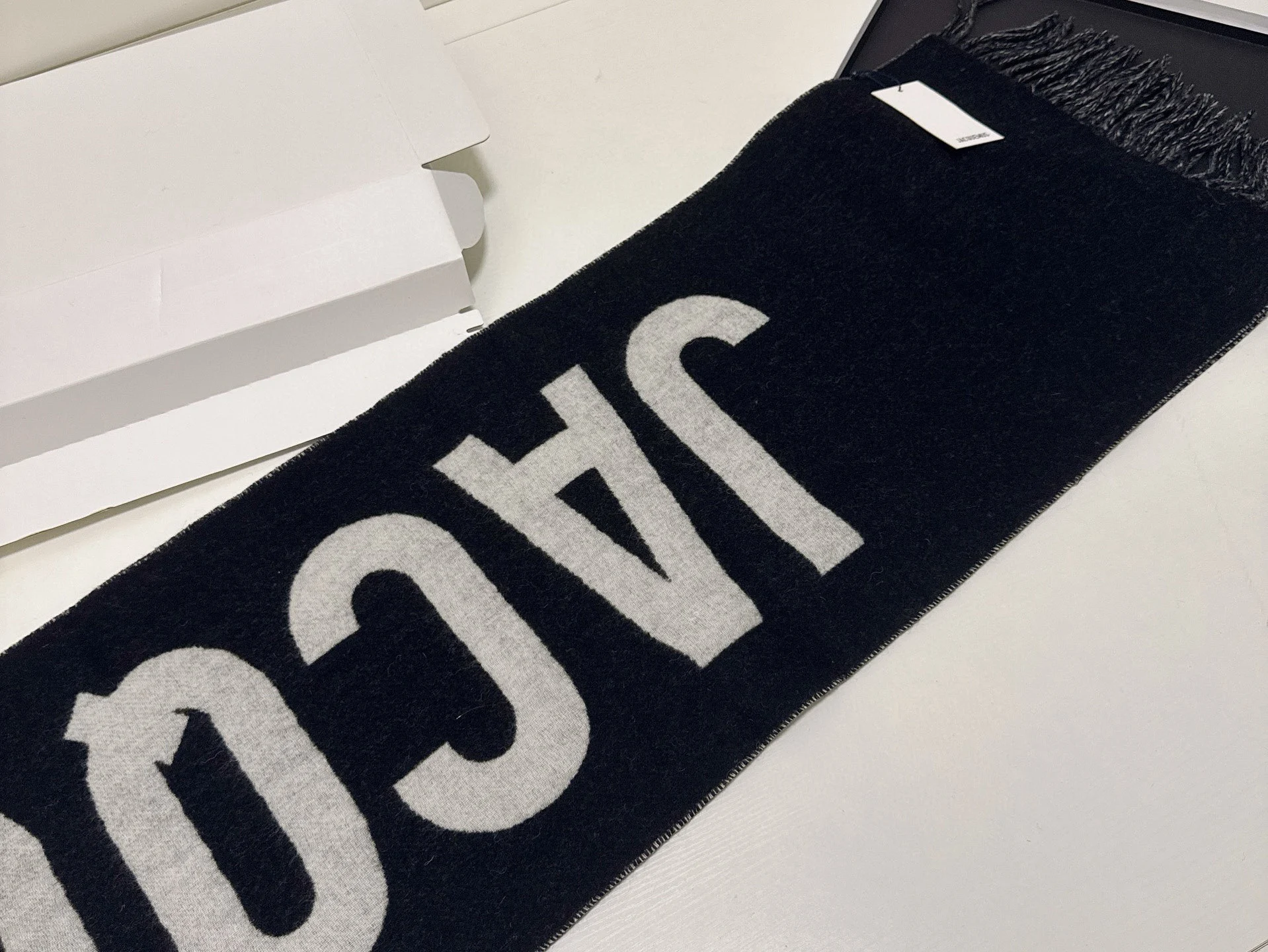 Scarf — Image 4