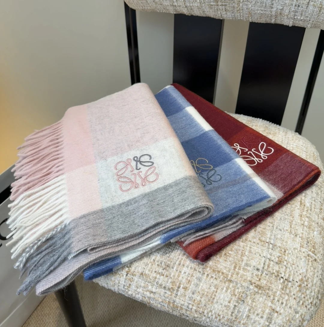 Loewe Scarf — Image 2