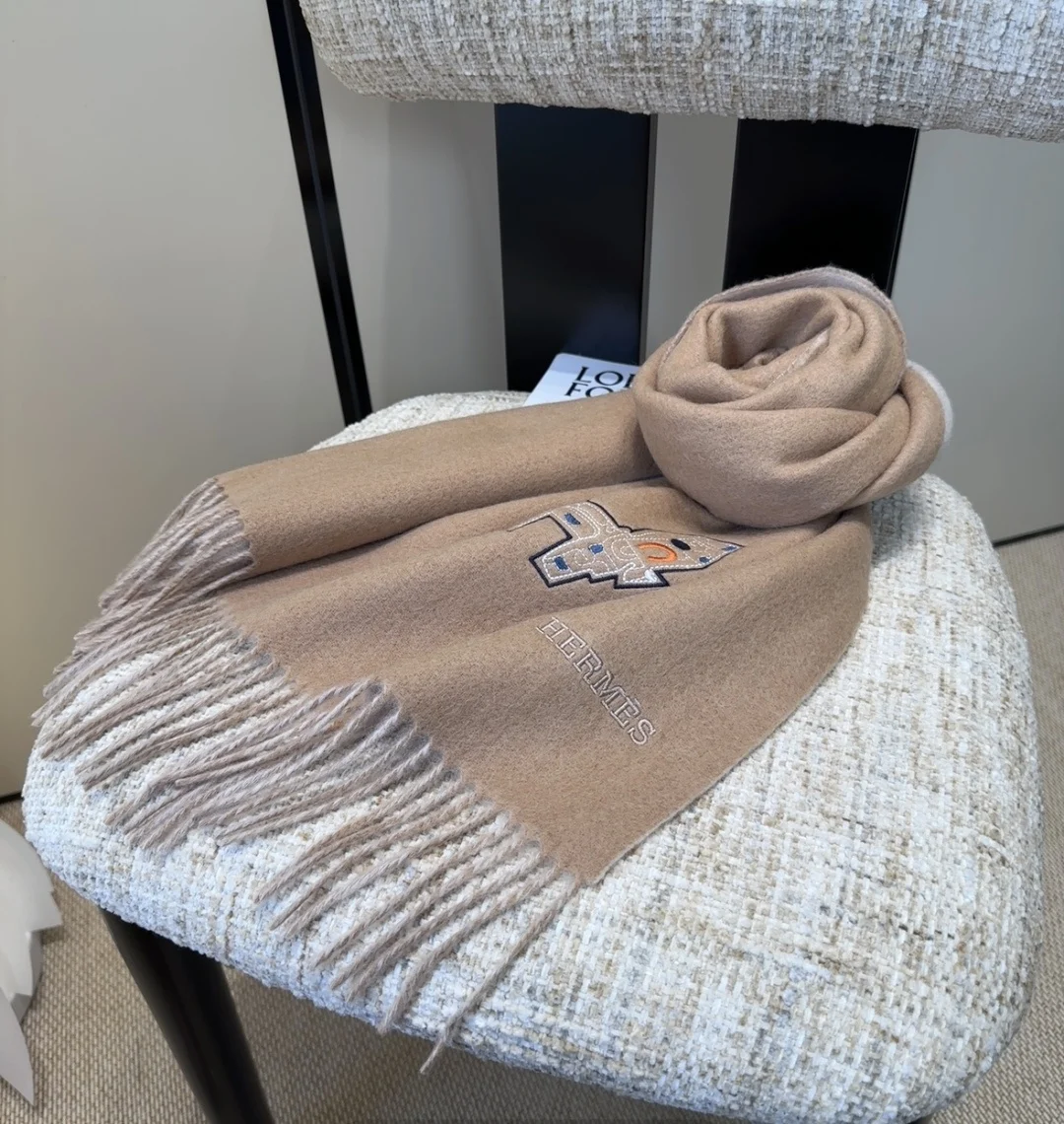 Hermes Scarf — Image 12