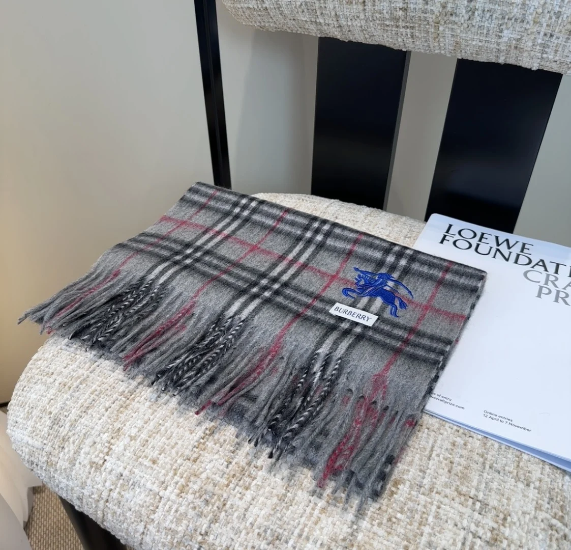 Burberry Scarf — Image 3