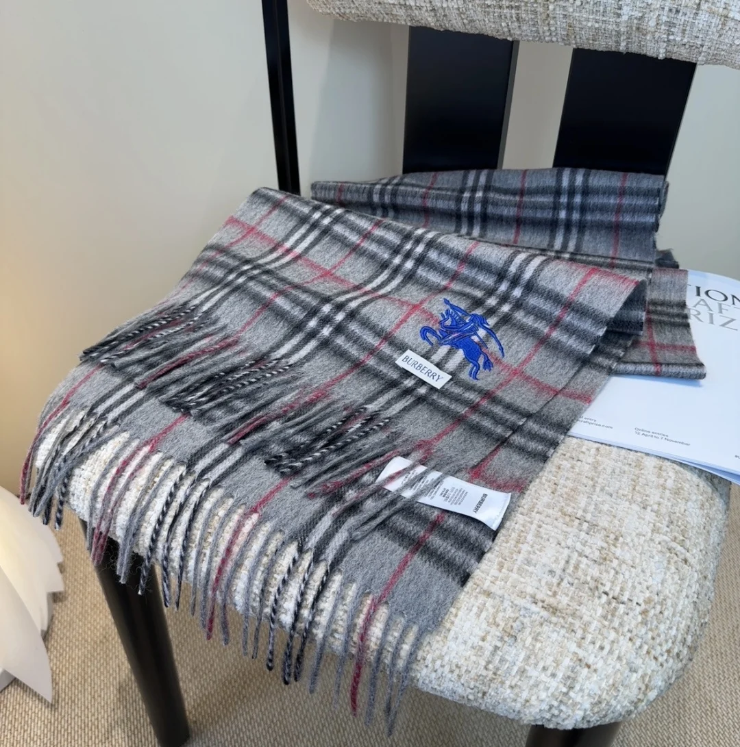 Burberry Scarf — Image 5