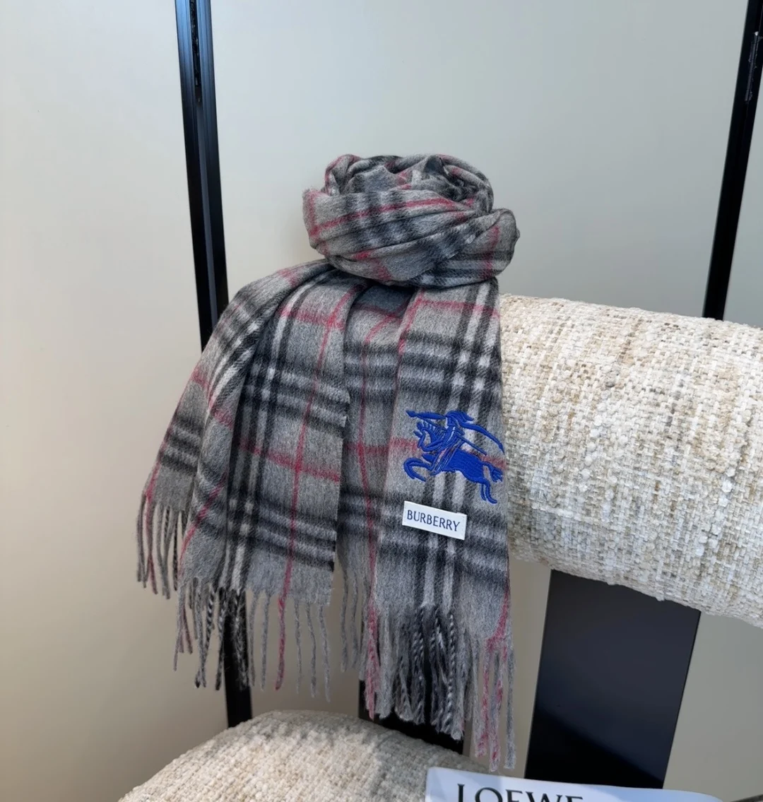 Burberry Scarf — Image 9