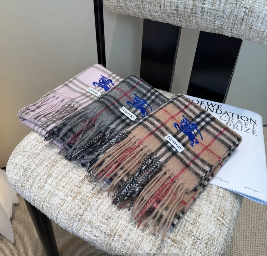 Burberry Scarf — Image 10