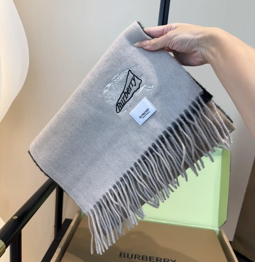 Burberry Scarf — Image 4