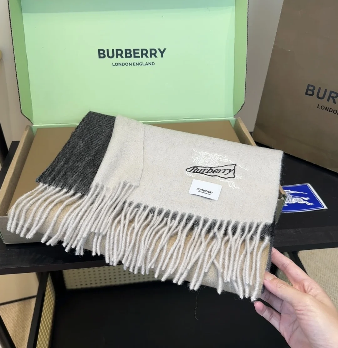 Burberry Scarf — Image 5
