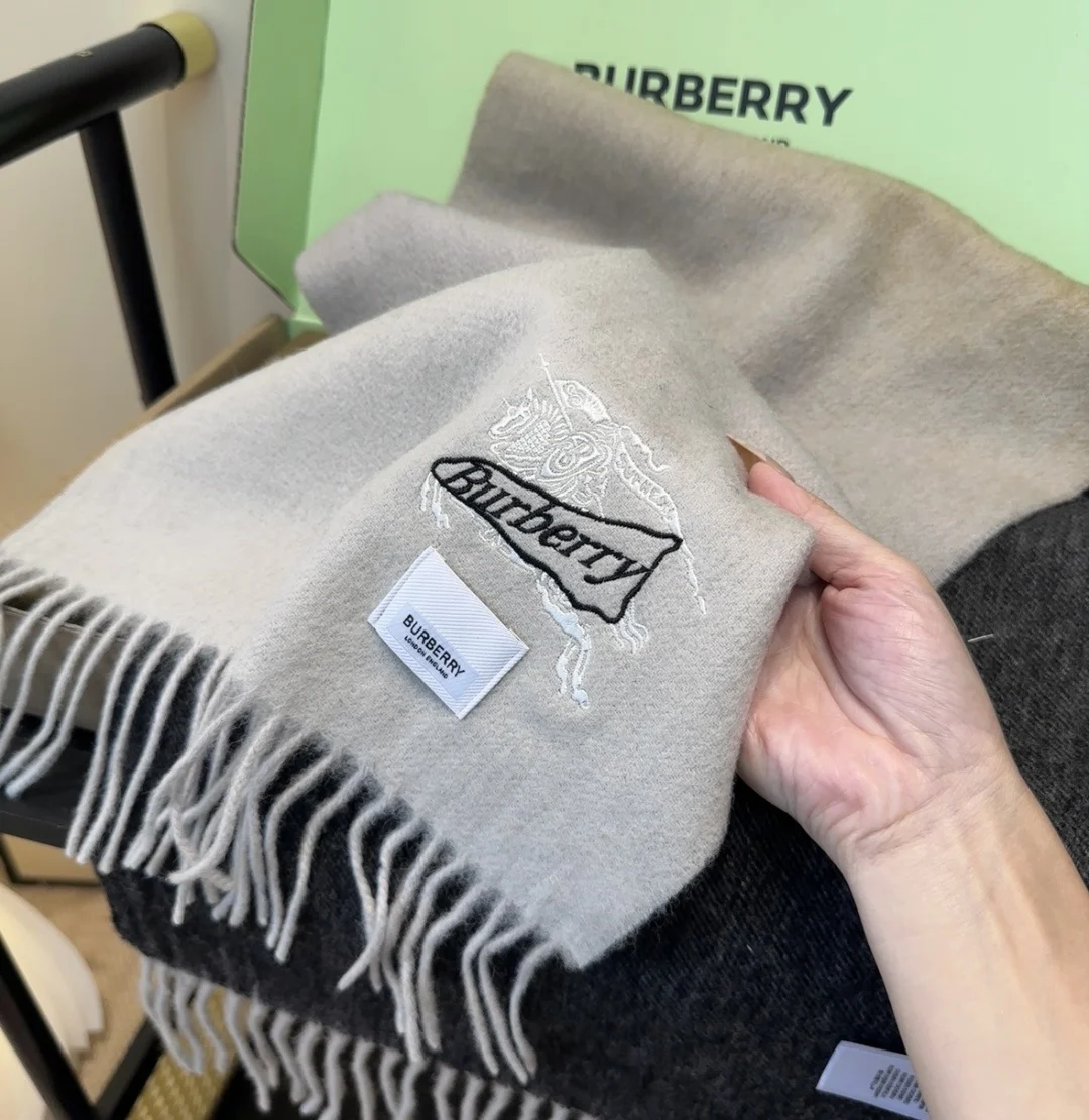 Burberry Scarf — Image 7