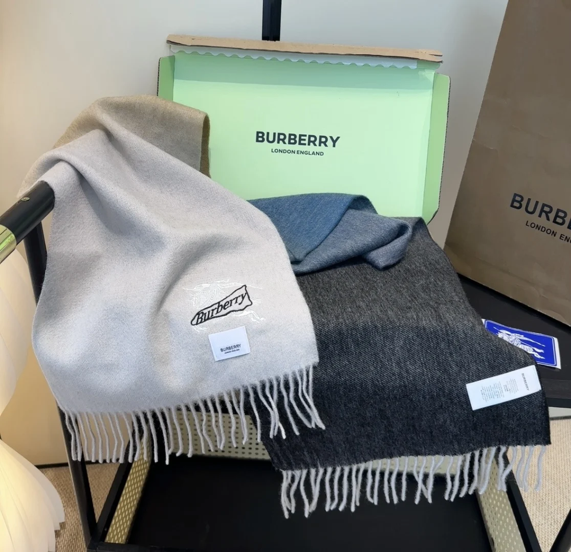Burberry Scarf — Image 8