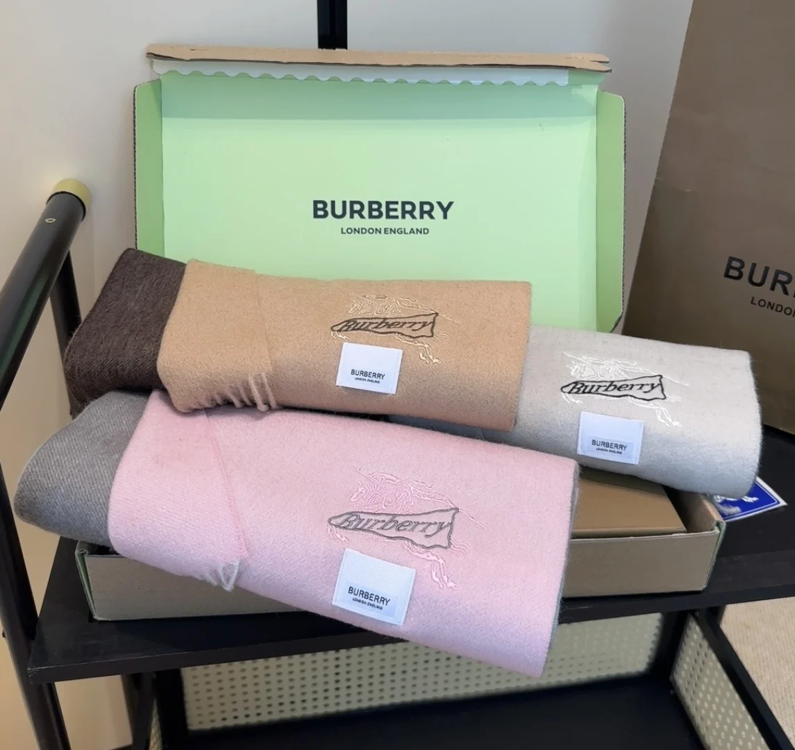 Burberry Scarf — Image 10