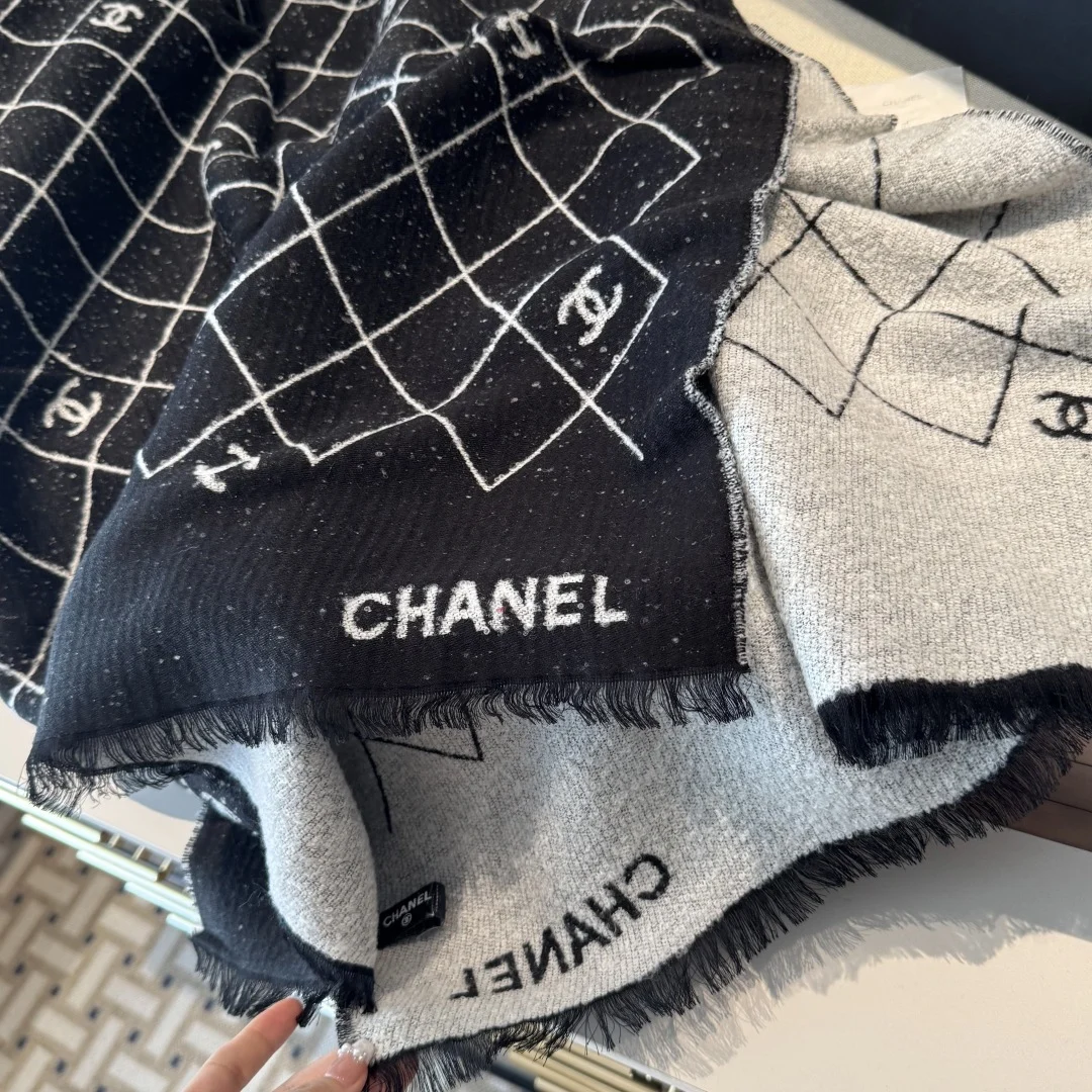 Scarf — Image 7