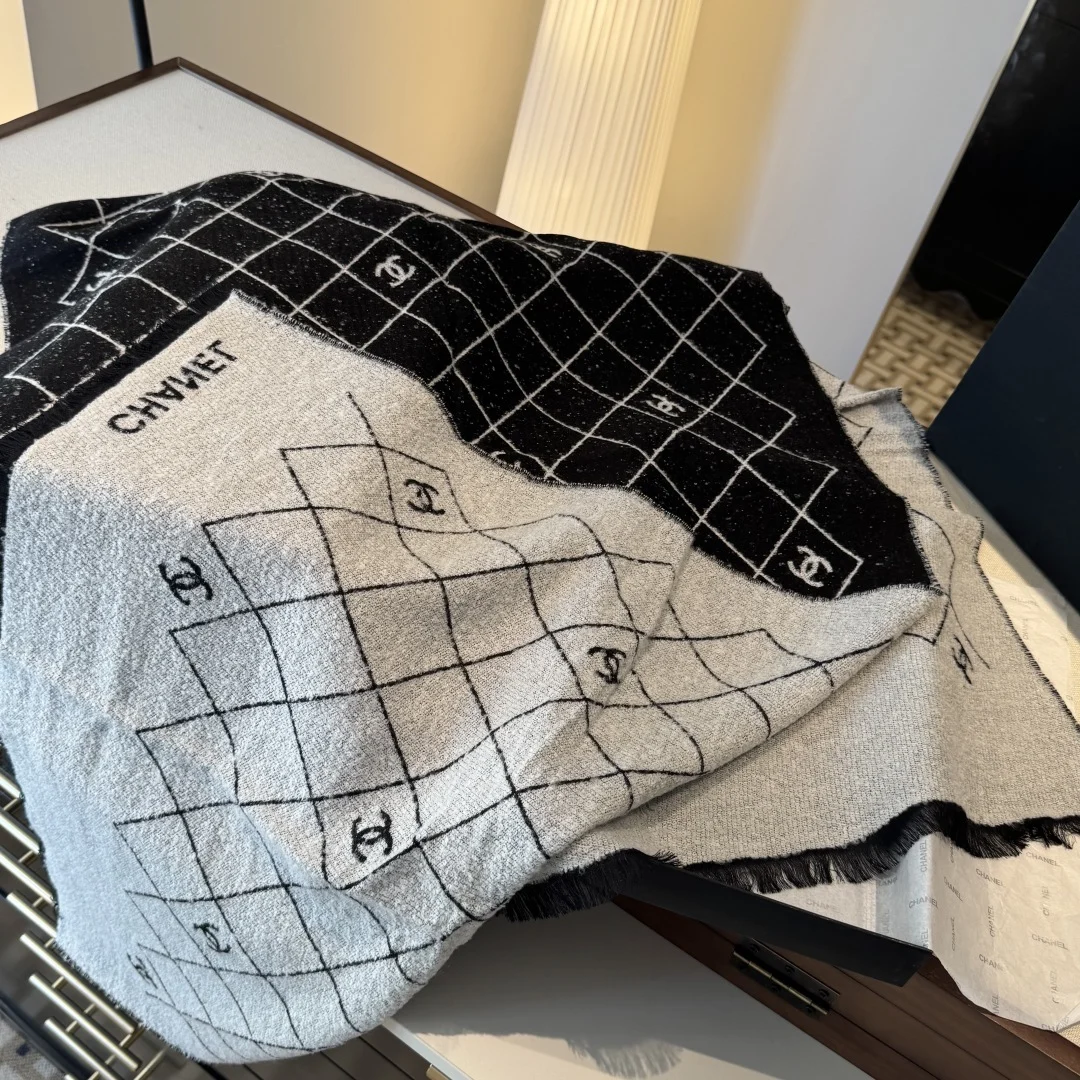 Scarf — Image 8