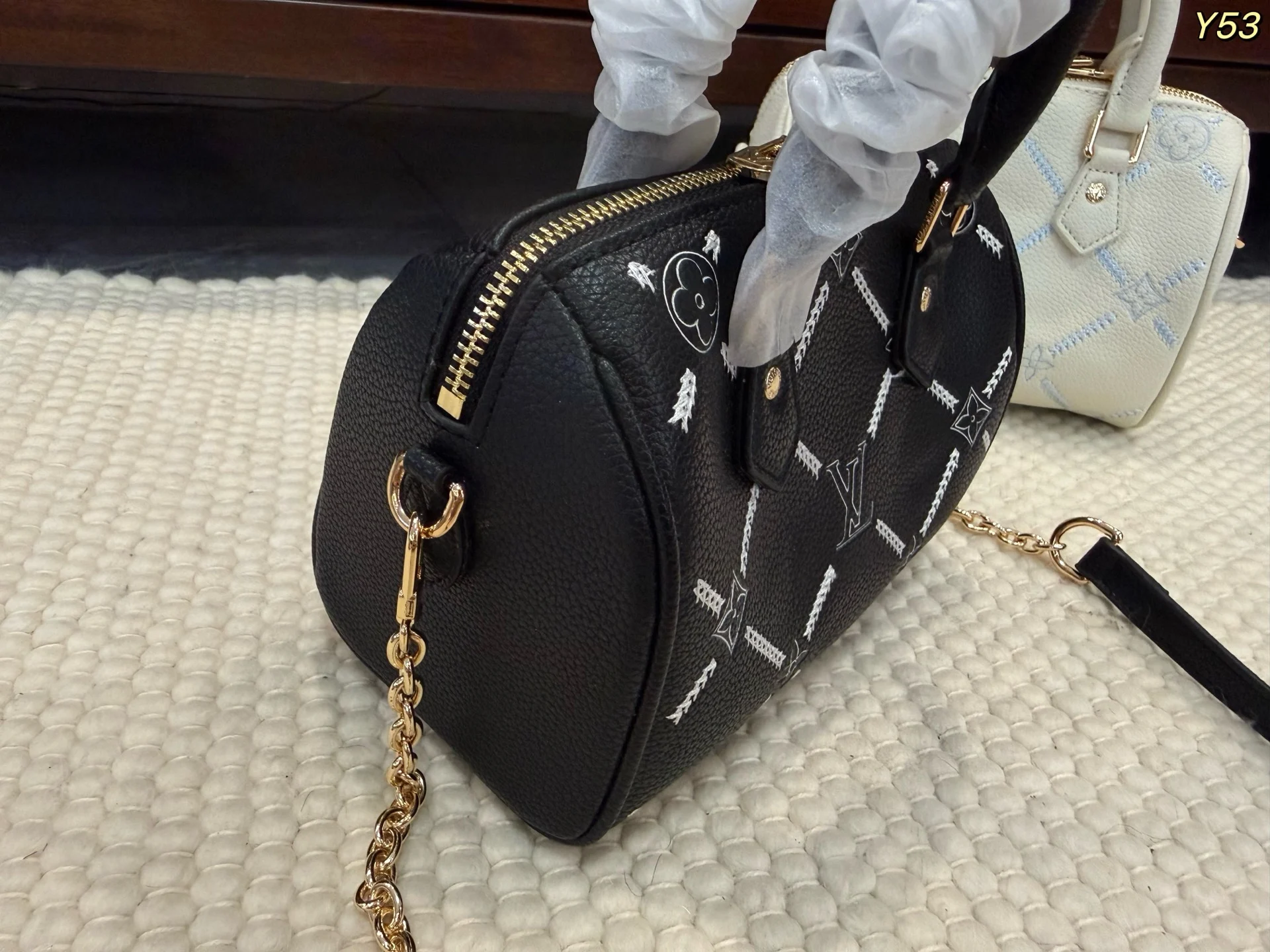 Louis Vuitton Handbag — Image 5