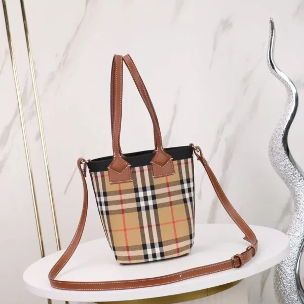 Burberry Cabbage Check Bucket Bag - Image 1