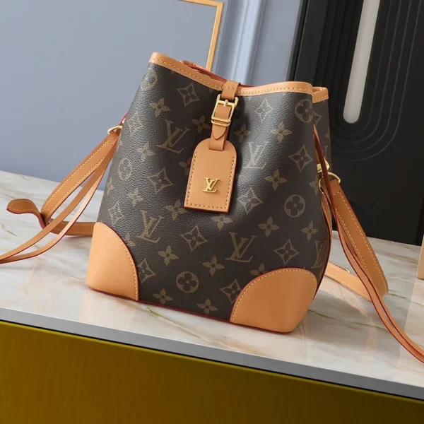 Louis Vuitton Bucket bag - Image 1
