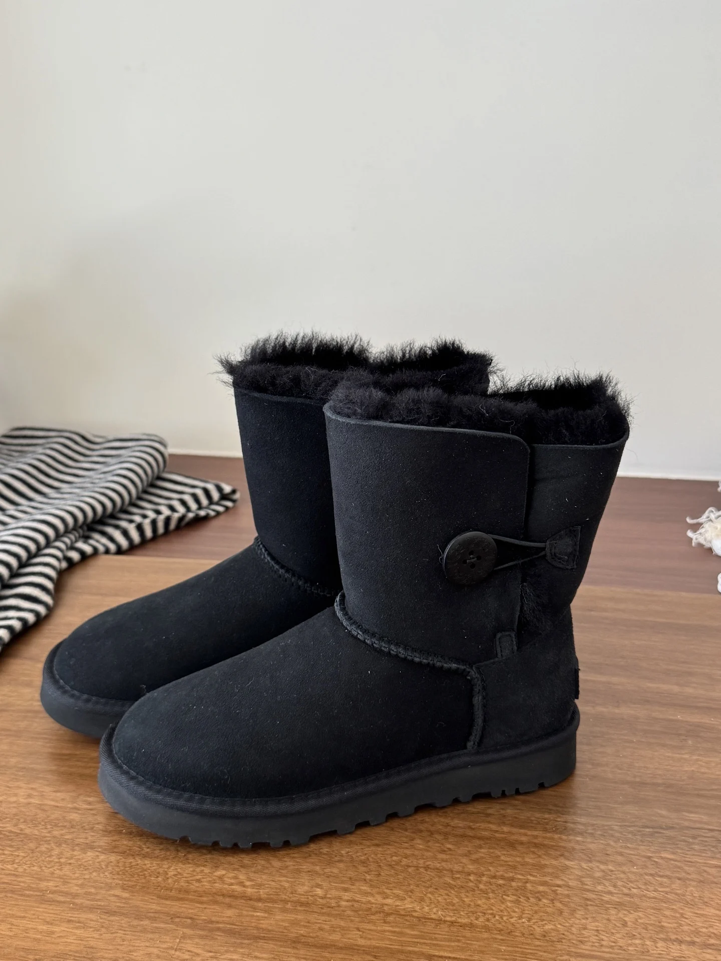 UGG 6226 Mid-Calf Boots — Image 1