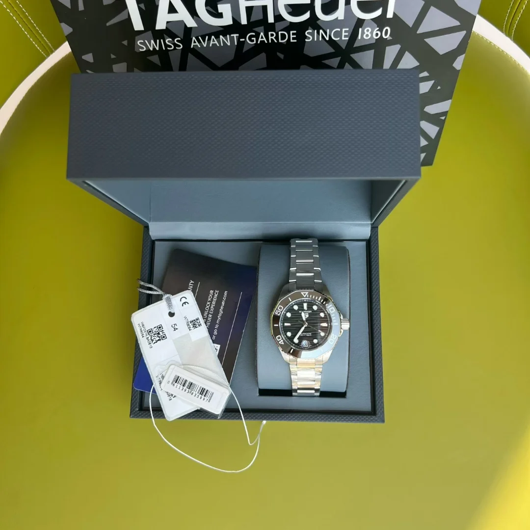 TAG Heuer Aquaracer Watch 36 mm — Image 3