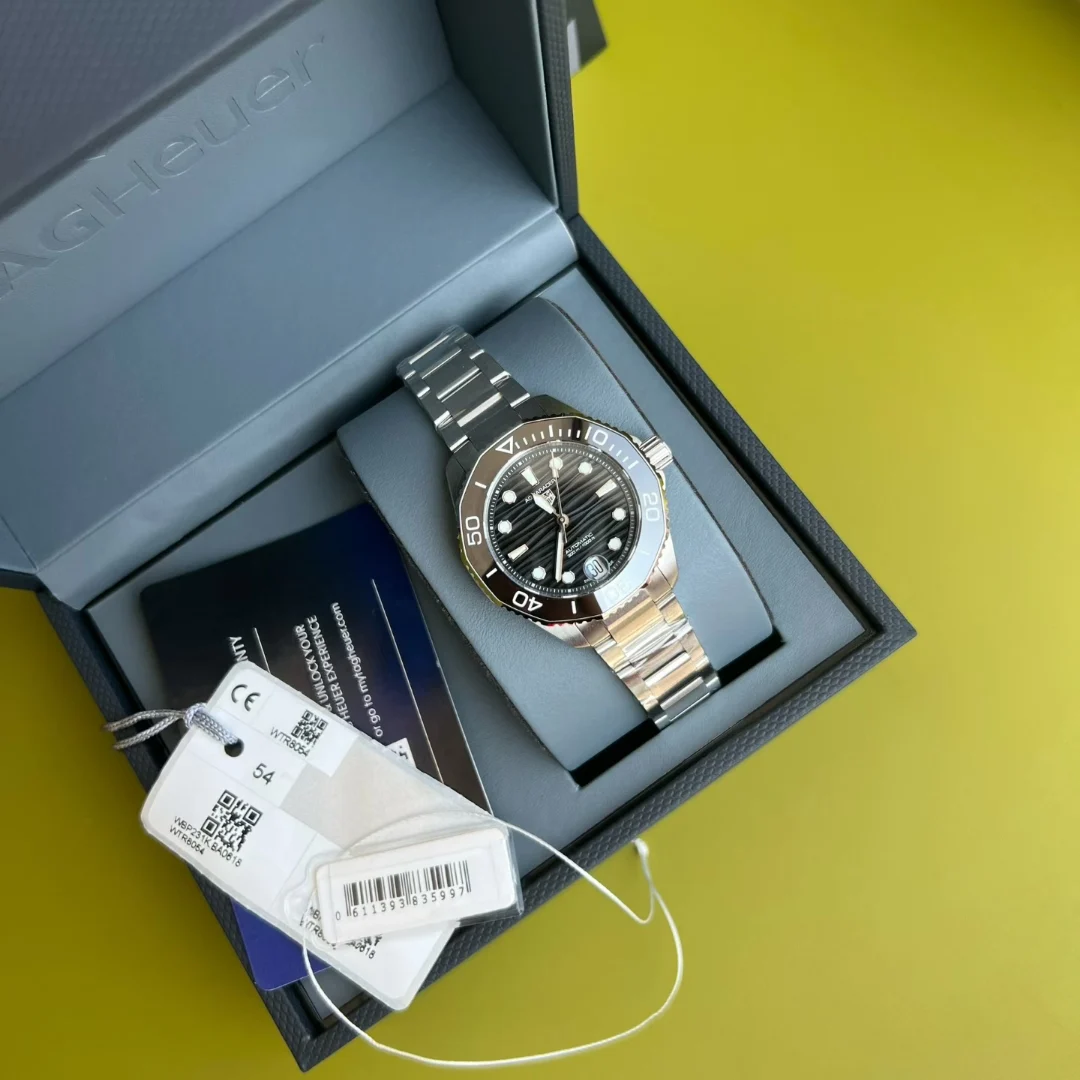TAG Heuer Aquaracer Watch 36 mm — Image 4