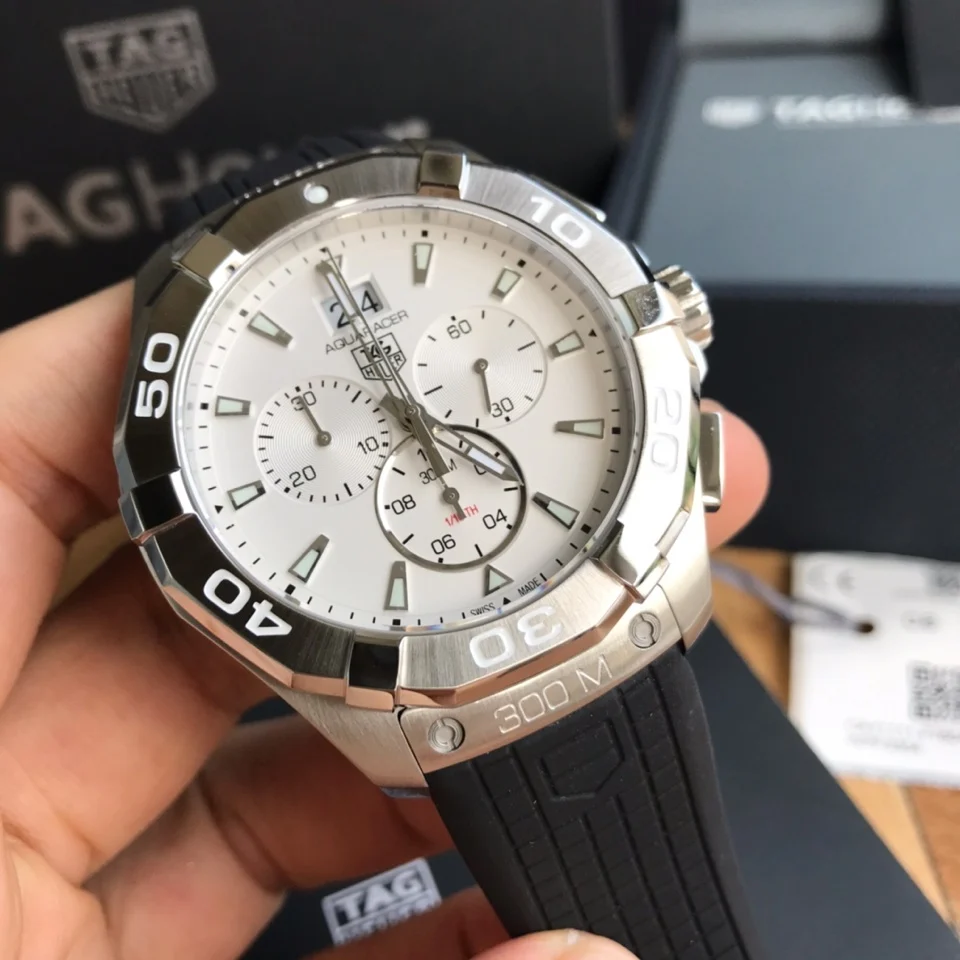 TAG Heuer Aquaracer Watch 43 mm — Image 4
