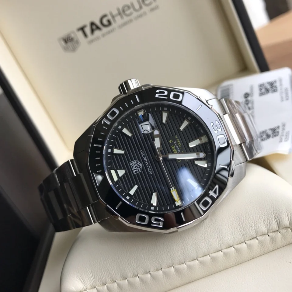 TAG Heuer Aquaracer Watch 43 mm — Image 8