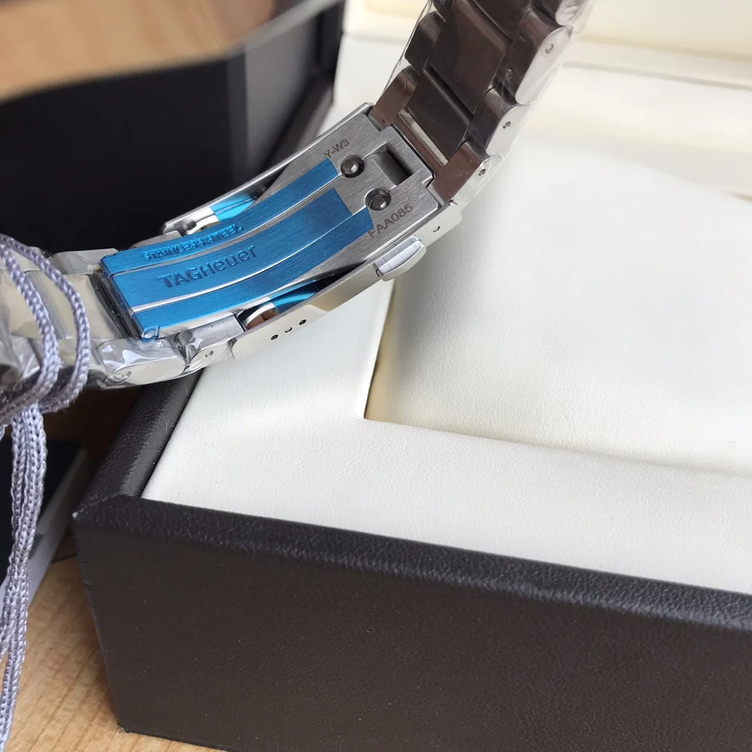 TAG Heuer Aquaracer Watch 43 mm — Image 5